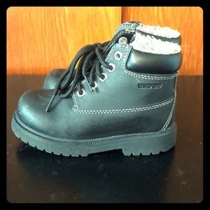 Toddler boys sz 11 boots